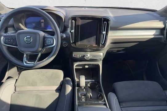 Volvo XC40 B3 Plus Dark
