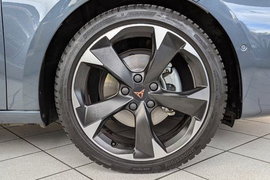 Cupra Leon 1.5 eTSI mHEV DSG