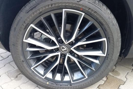 Lexus NX 350h Omotenashi 2.5 Hybrid AWD