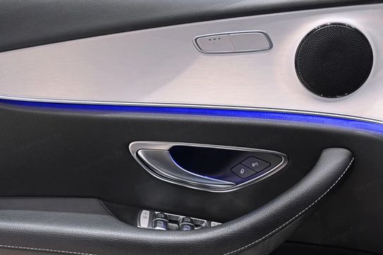 Mercedes Klasa E E 220 d 4-Matic AMG/Avantgarde