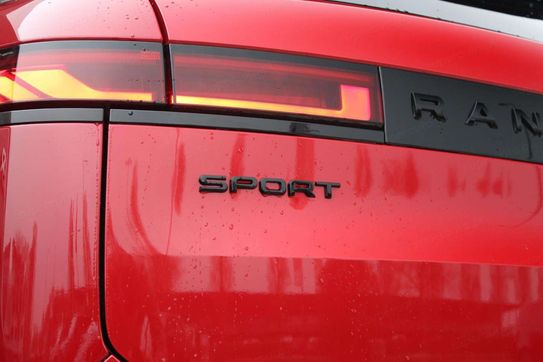 Land Rover Range Rover Sport 3.0 D300 Dynamic SE