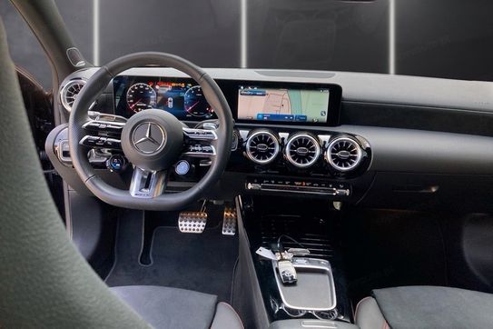 Mercedes Klasa A 35 AMG 4-Matic 8G-DCT