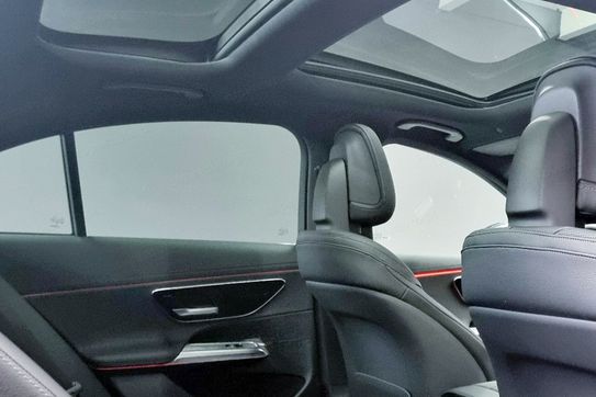 Mercedes Klasa E 220 d 4-Matic AMG