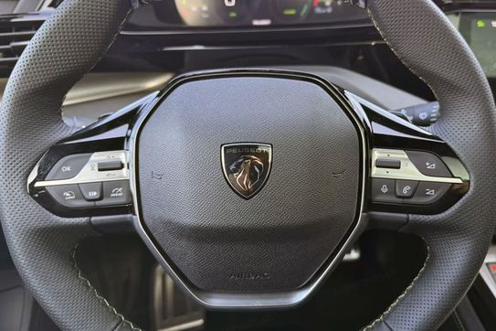 Peugeot 308 GT EAT8 1.5 BlueHDi