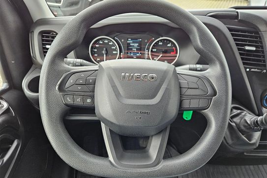 Iveco Daily 35C16 Kontener 8EP + Winda