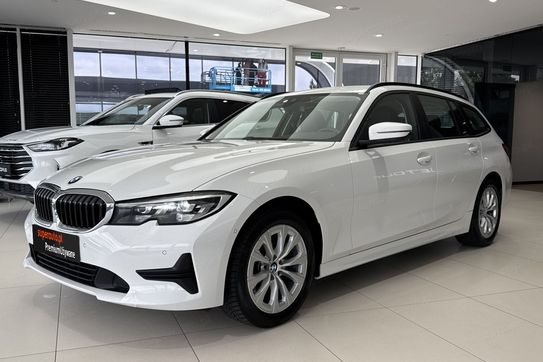BMW Seria 3 320d Xdrive Advantage