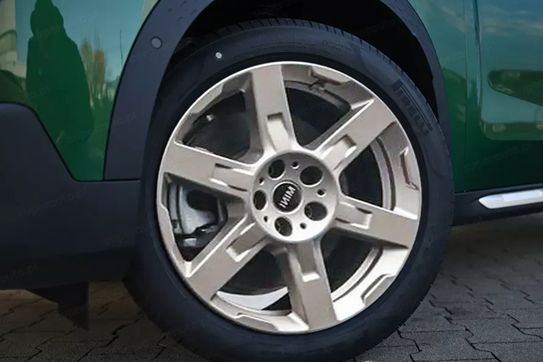 Mini Countryman C Linia Favoured