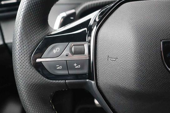 Peugeot 208 GT eDCS 1.2 mHEV