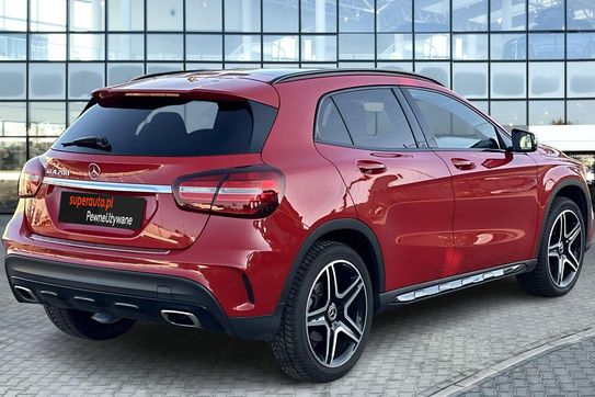 Mercedes GLA 200 7G-DCT AMG Line