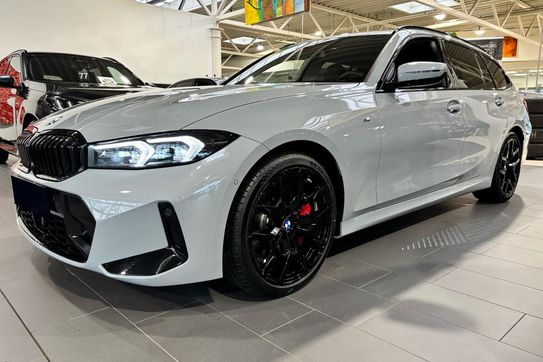BMW Seria 3 Touring 330d xDrive M Sport