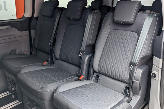 Ford Tourneo Custom 320 L2H1 Titanium A8