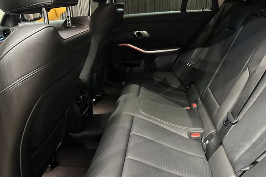 BMW Seria 3 Touring 320d xDrive Sport Line