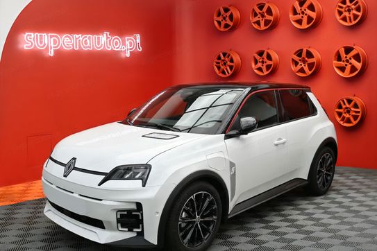 Renault 5 Comfort Range Techno