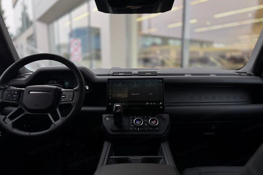Land Rover Defender 110 Hardtop 3.0 D250 mHEV X-Dynamic