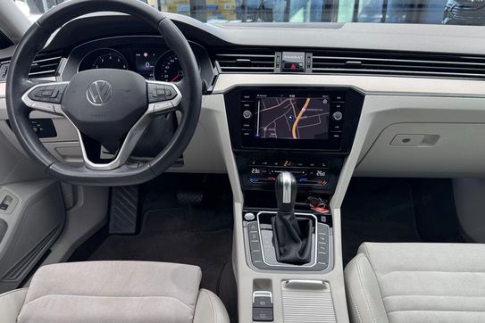 Volkswagen Passat 2.0 TSI Elegance DSG