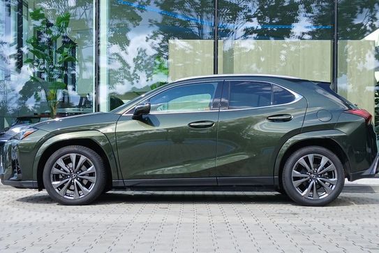 Lexus UX 300h F Sport AWD
