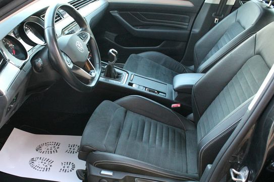 Volkswagen Passat 1.5 TSI EVO Elegance