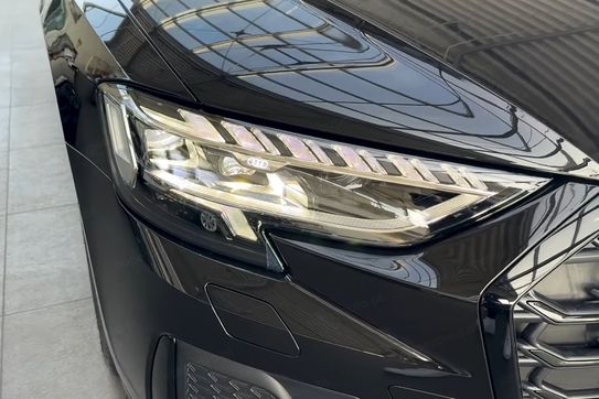 Audi A8 S8 TFSI quattro