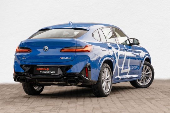 BMW X4 M40d