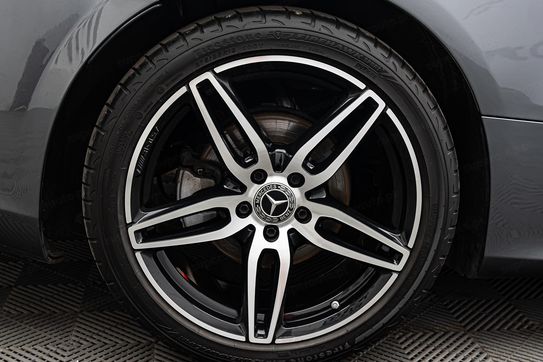 Mercedes E Klasa E 300 Coupe 2.0 9G-TRONIC