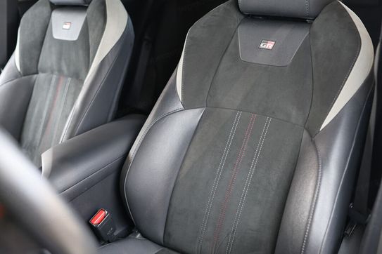 Toyota C-HR 2.0 Hybrid Gr Sport