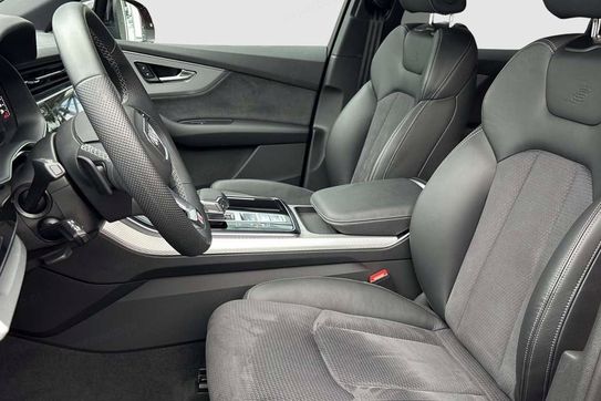 Audi Q7 50 TDI quattro S Line