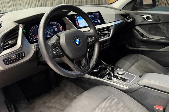 BMW Seria 1 118i Advantage