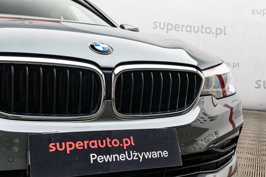 BMW Seria 5 520d xDrive Sport Line