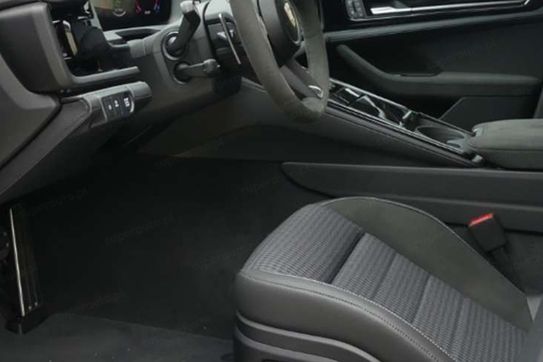 Porsche Panamera 4 E-Hybrid