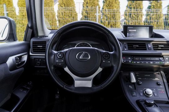 Lexus CT 200h Elegance