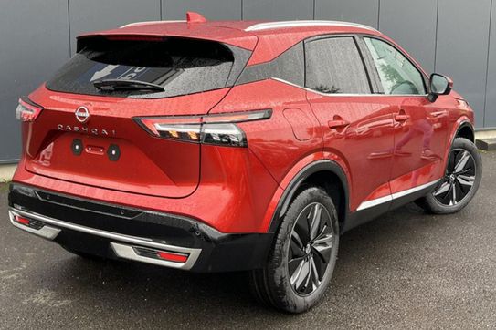 Nissan Qashqai 1.3 DIG-T mHEV Tekna Xtronic 4WD