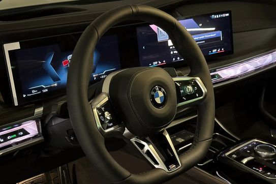 BMW Seria 7 740d xDrive M Sport