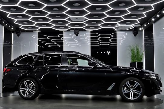 BMW Seria 5 520d xDrive mHEV aut