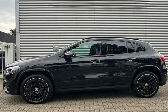 Mercedes GLA 200 AMG Line