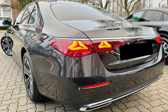 Mercedes Klasa E 200 4-Matic Avantgarde