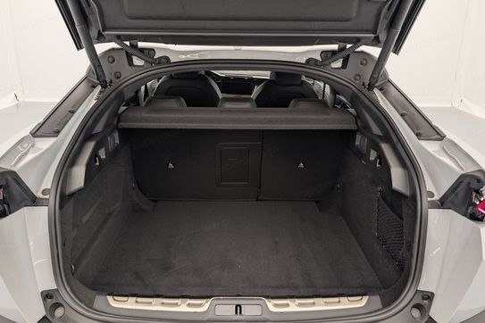 Peugeot 408 GT 1.2 mHEV e-DCS6