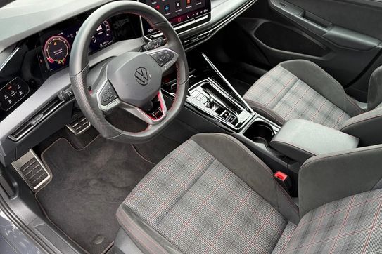 Volkswagen Golf 2.0 TSI GTI DSG