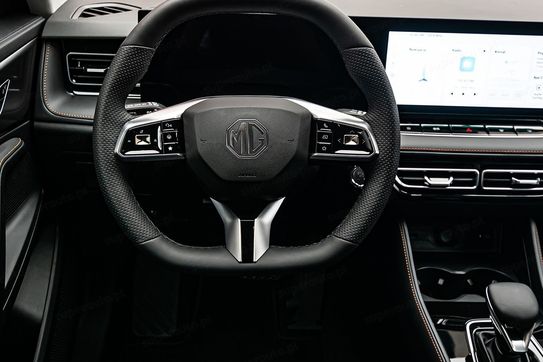 MG HS 1.5T HEV+ Exclusive aut