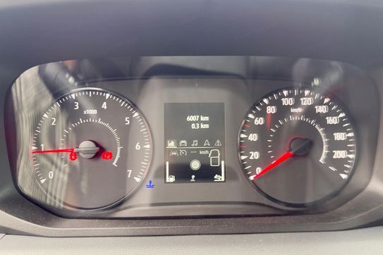 Renault Master Kontener 8EP + Winda