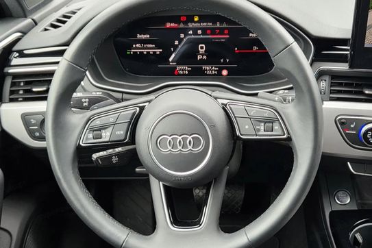 Audi A4 Avant 35 TFSI S Line