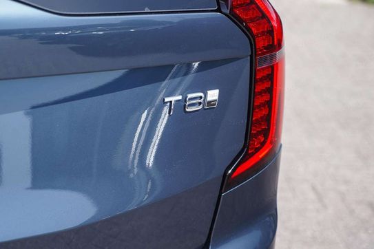 Volvo XC90 T8 AWD Plug-In Hybrid Ultra Dark 7os