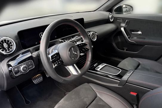 Mercedes Klasa A 200 AMG Line 7G-DCT