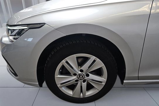 Volkswagen Golf VIII 1.5 TSI EVO Life