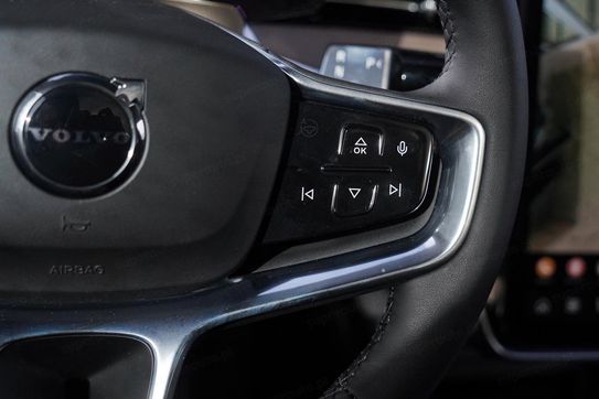 Volvo EX90 Twin Performance AWD Ultra 7 os