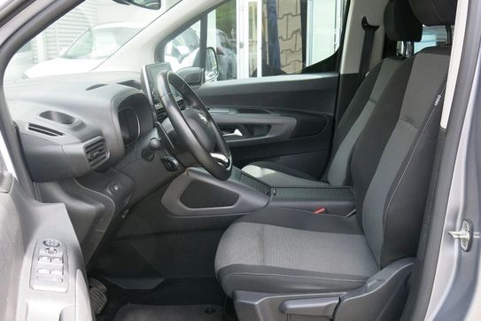 Toyota Proace City Verso 1.2 d-4T Family