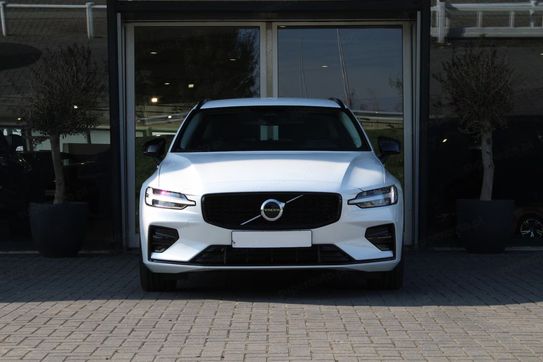 Volvo V60 B4 B Plus Dark