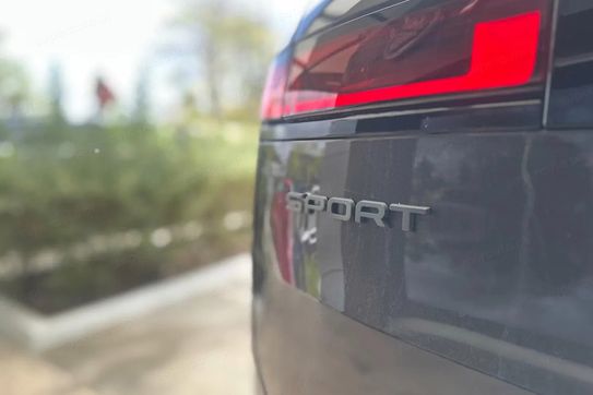 Land Rover Range Rover Sport D300 Dynamic SE