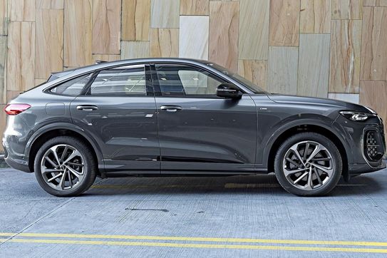 Audi Q5 TFSI quattro S line Sportback