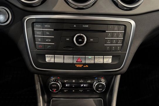 Mercedes GLA 200