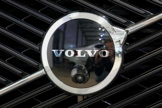 Volvo XC60 B5 AWD Ultra Dark